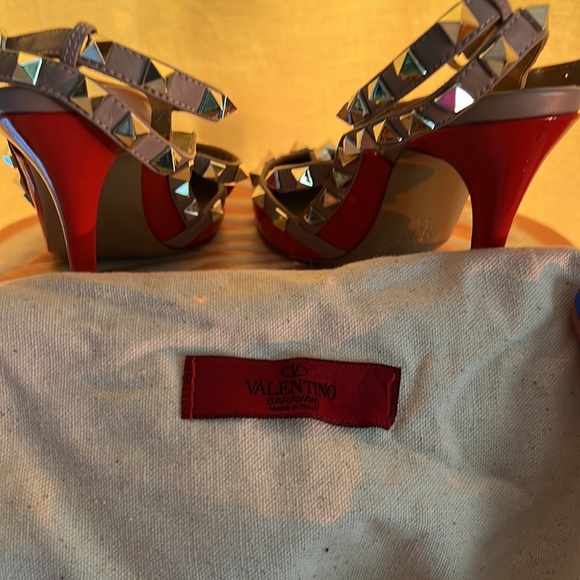 RED VALENTINO GARAVANI HEELS SIZE 38 - Picture 9 of 9